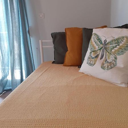 Colorful 2-Bedroom House In Gaios Luaran gambar