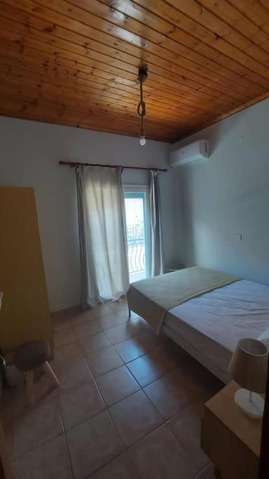 Colorful 2-Bedroom House In Gaios Luaran gambar