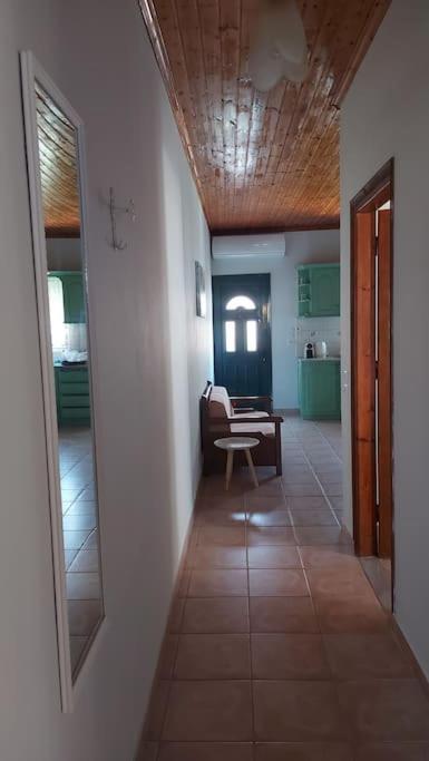 Colorful 2-Bedroom House In Gaios Luaran gambar