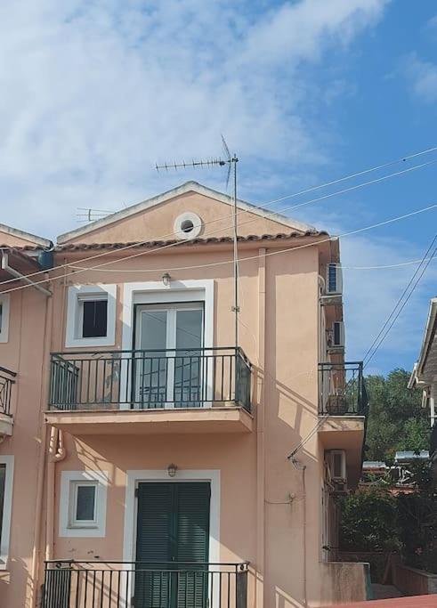 Colorful 2-Bedroom House In Gaios Luaran gambar