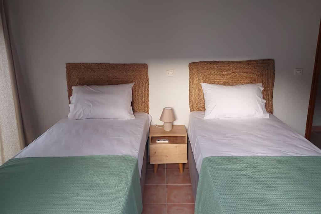 Colorful 2-Bedroom House In Gaios Luaran gambar